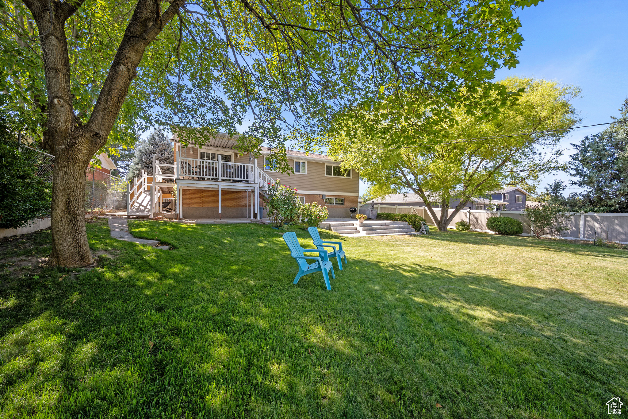 FAIRLANE HEIGHTS #4 - Residential