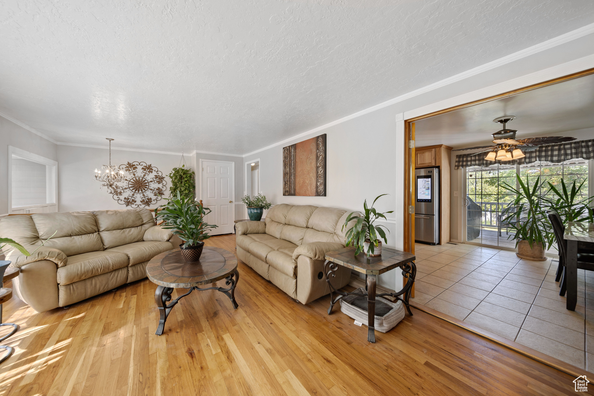 FAIRLANE HEIGHTS #4 - Residential