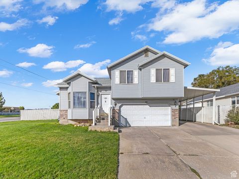 Tiny photo for 6988 OQUIRRH RIDGE DR, West Jordan, UT 84081 (MLS # 2117939)
