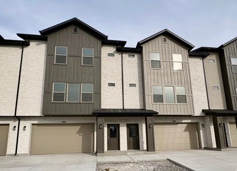 Photo of 602 W CAROLES WAY #13, Tooele, UT 84074 (MLS # 2135091)