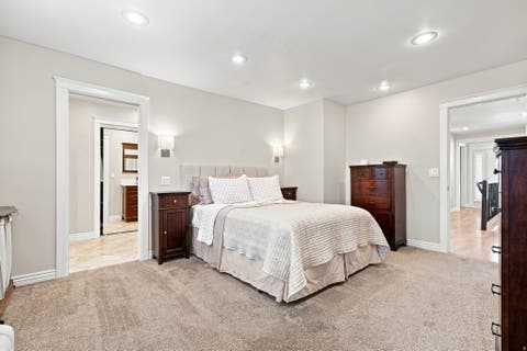 Tiny photo for 2092 E SOMERSET DR S, Cottonwood Heights, UT 84121 (MLS # 2173475)