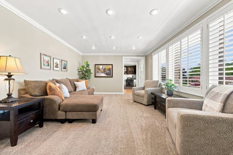 Tiny photo for 2092 E SOMERSET DR S, Cottonwood Heights, UT 84121 (MLS # 2173475)