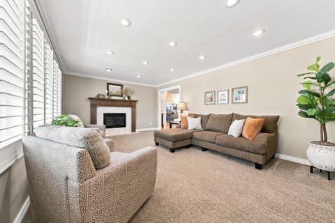 Tiny photo for 2092 E SOMERSET DR S, Cottonwood Heights, UT 84121 (MLS # 2173475)