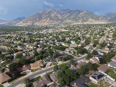 Tiny photo for 2092 E SOMERSET DR S, Cottonwood Heights, UT 84121 (MLS # 2173475)