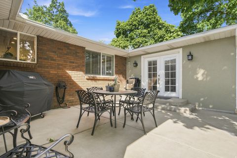 Tiny photo for 2092 E SOMERSET DR S, Cottonwood Heights, UT 84121 (MLS # 2173475)