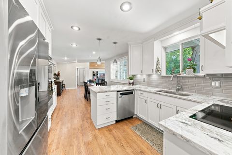 Tiny photo for 2092 E SOMERSET DR S, Cottonwood Heights, UT 84121 (MLS # 2173475)