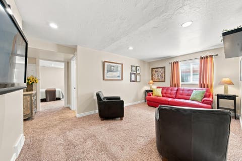Tiny photo for 2092 E SOMERSET DR S, Cottonwood Heights, UT 84121 (MLS # 2173475)