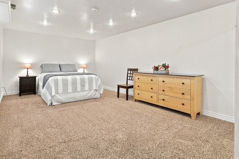 Tiny photo for 2092 E SOMERSET DR S, Cottonwood Heights, UT 84121 (MLS # 2173475)