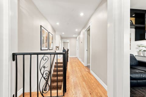 Tiny photo for 2092 E SOMERSET DR S, Cottonwood Heights, UT 84121 (MLS # 2173475)