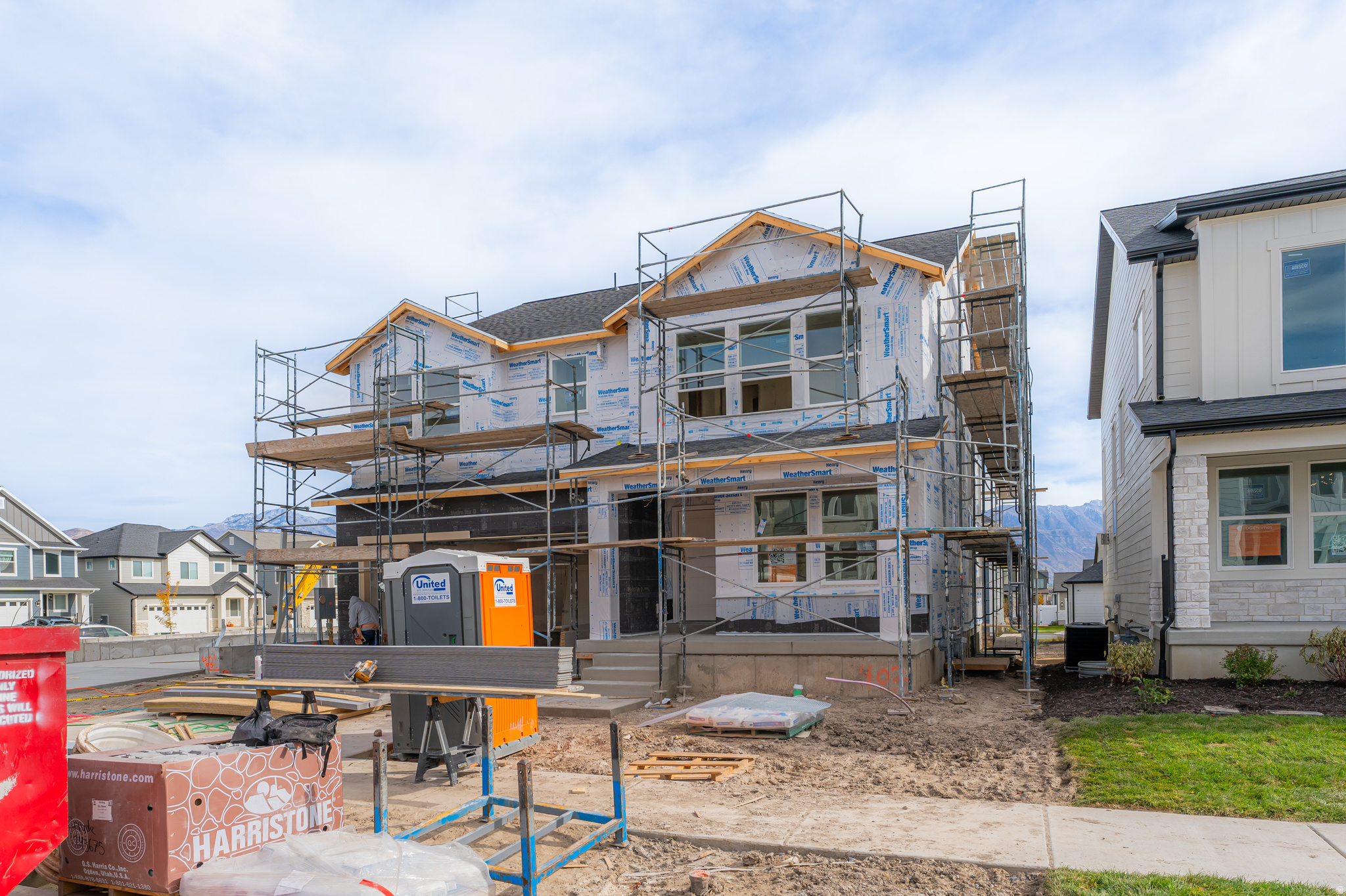 RIVER POINT - Residential