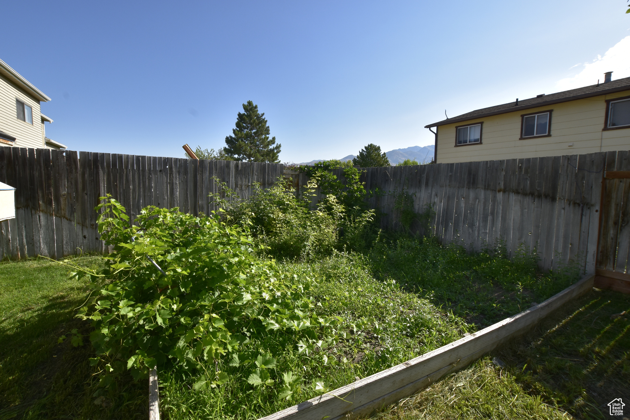 NORTH VILLAGE SUBD - Residential