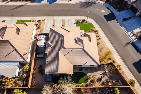 Tiny photo for 2714 W 220 N, Hurricane, UT 84737 (MLS # 2135105)