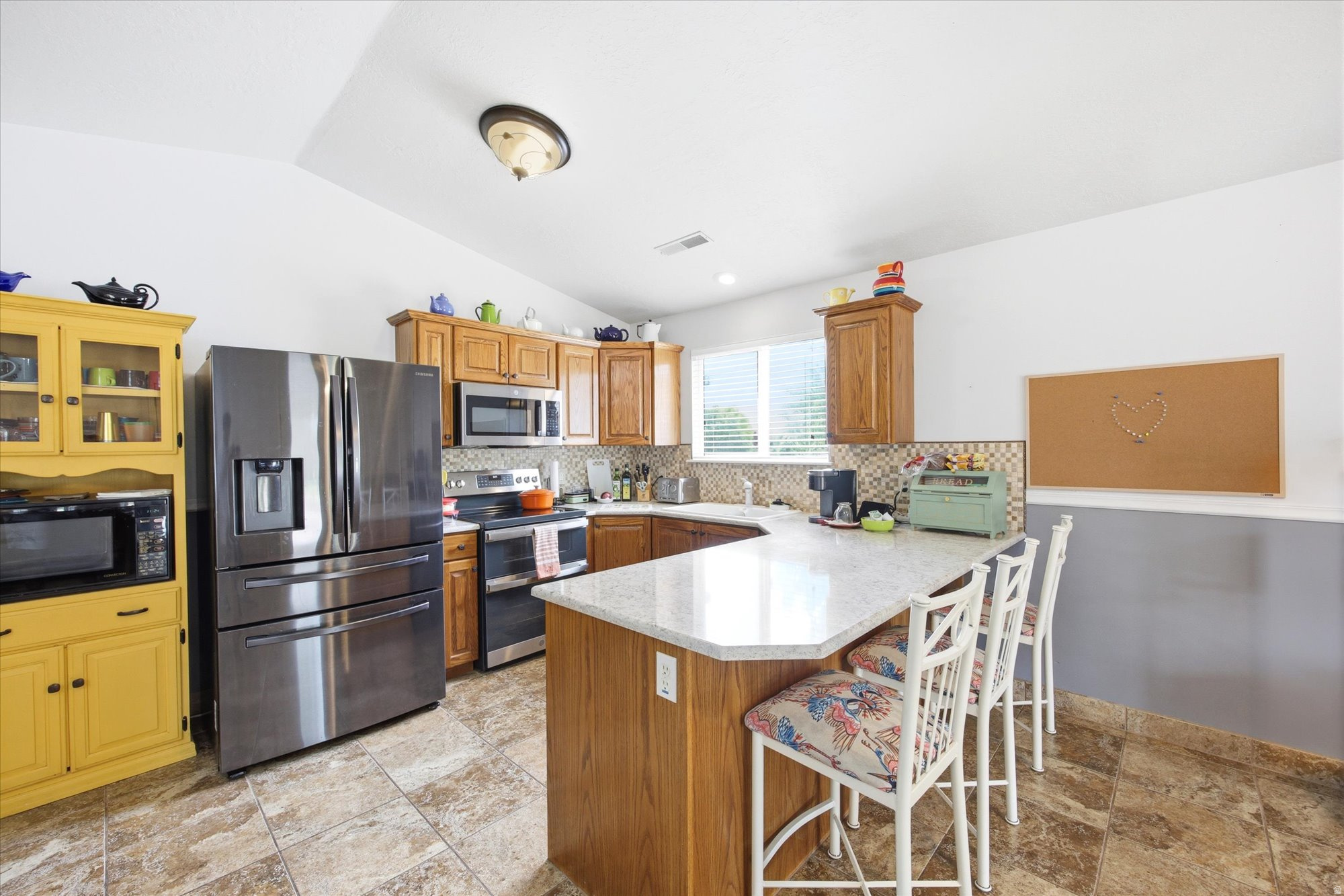 BAYVIEW PARK - Residential