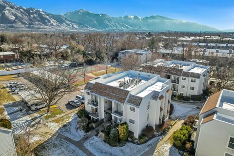 Tiny photo for 4660 S QUAIL PARK DR #H, Salt Lake City, UT 84117 (MLS # 2130239)