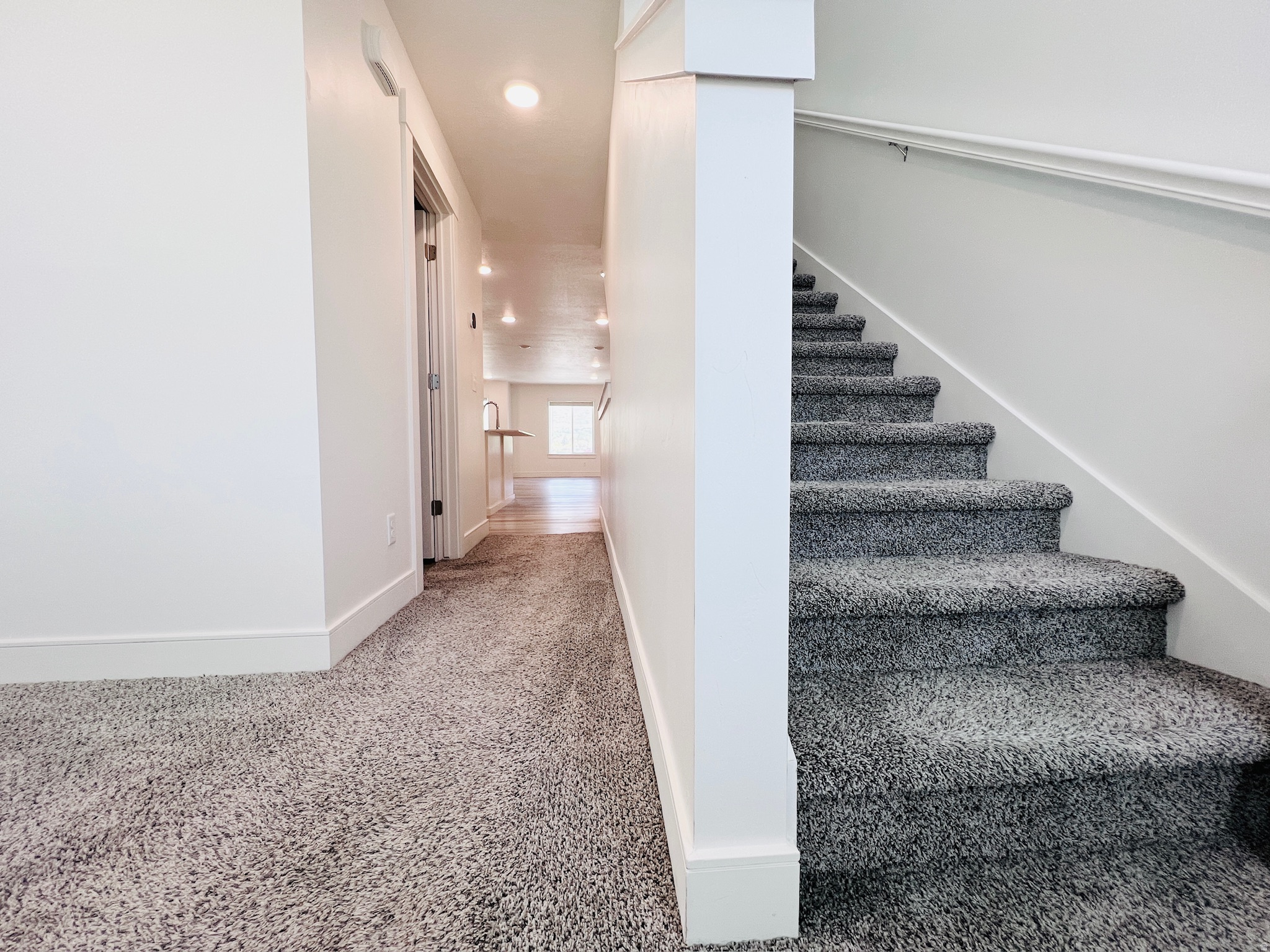 PROMINENCE POINT - Residential