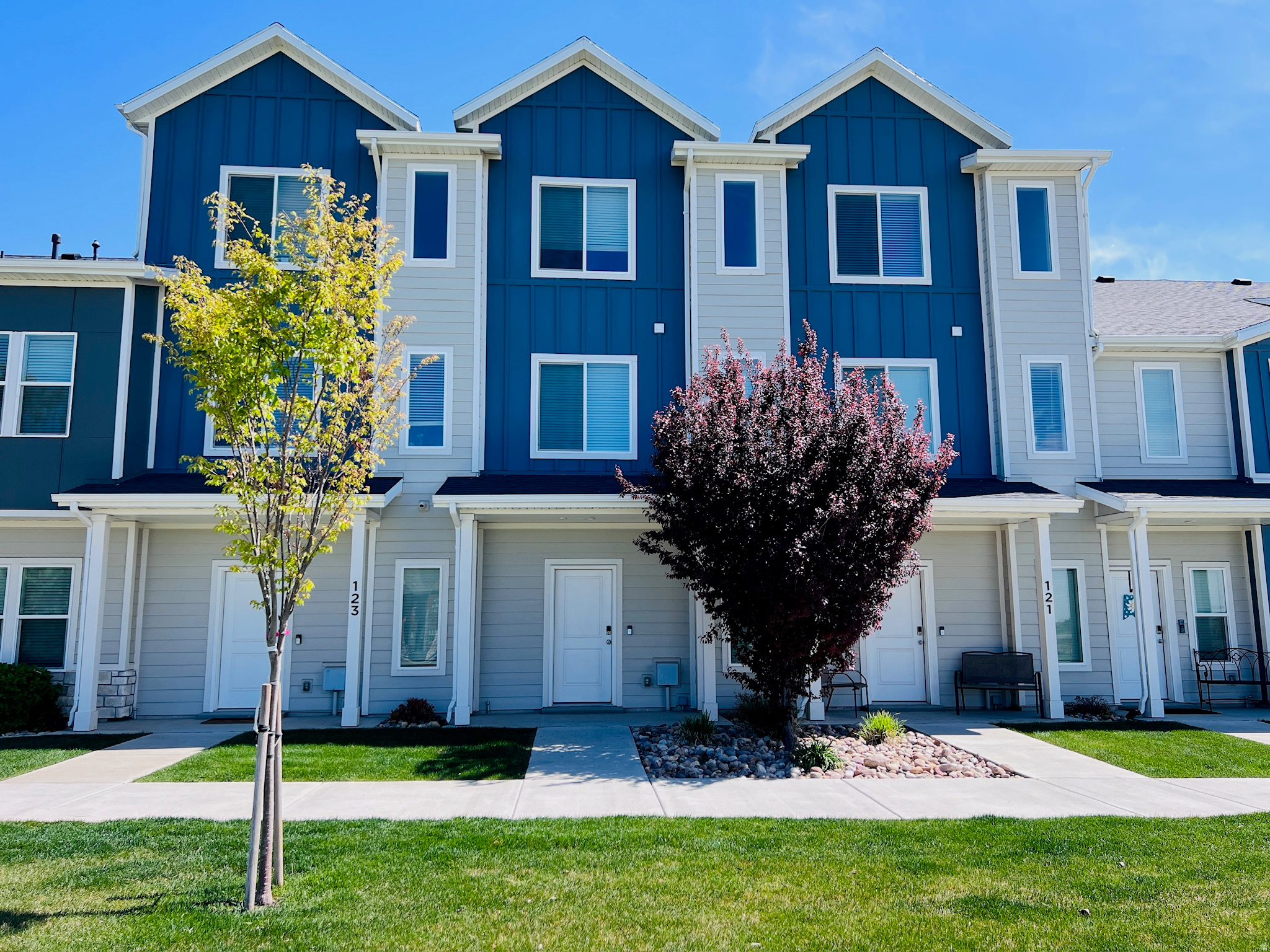 PROMINENCE POINT - Residential