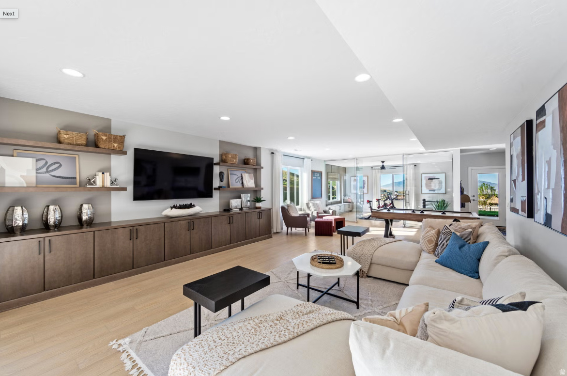 CANYON POINT - Residential