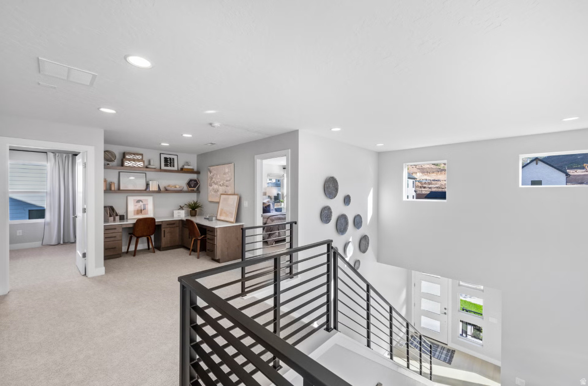 CANYON POINT - Residential