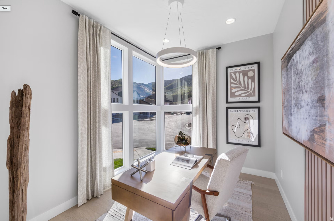 CANYON POINT - Residential