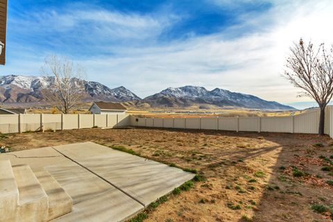 Tiny photo for 653 STONEBROOK LN, Santaquin, UT 84655 (MLS # 2126582)
