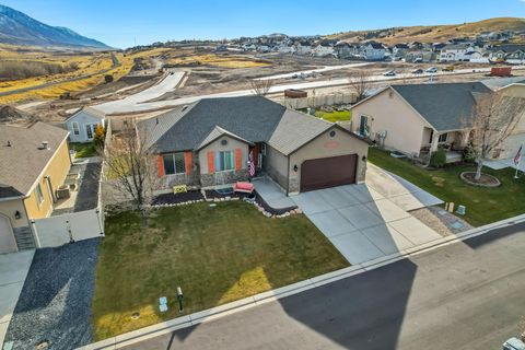 Tiny photo for 653 STONEBROOK LN, Santaquin, UT 84655 (MLS # 2126582)