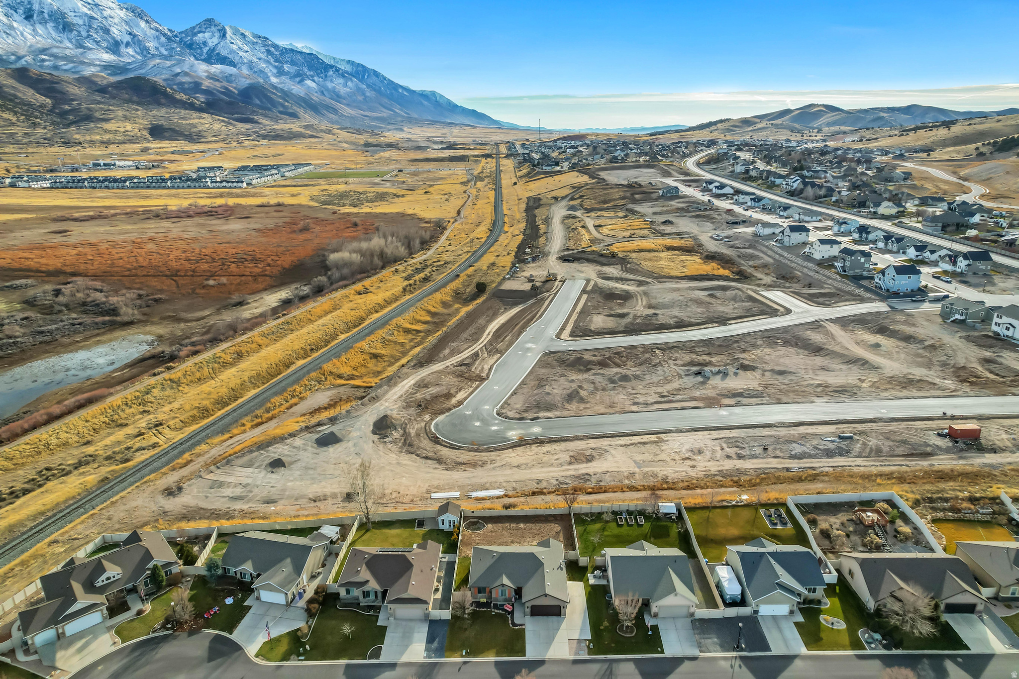 SUMMIT RIDGE - Residential