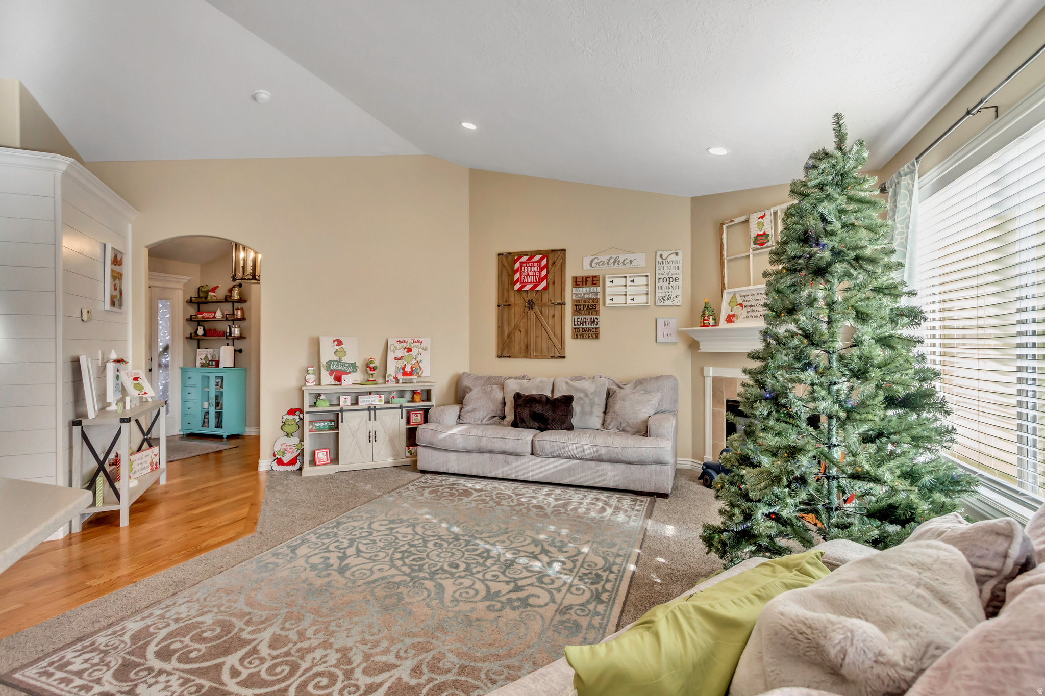 SUMMIT RIDGE - Residential