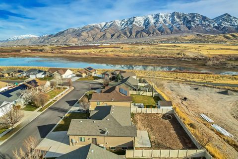 Tiny photo for 653 STONEBROOK LN, Santaquin, UT 84655 (MLS # 2126582)