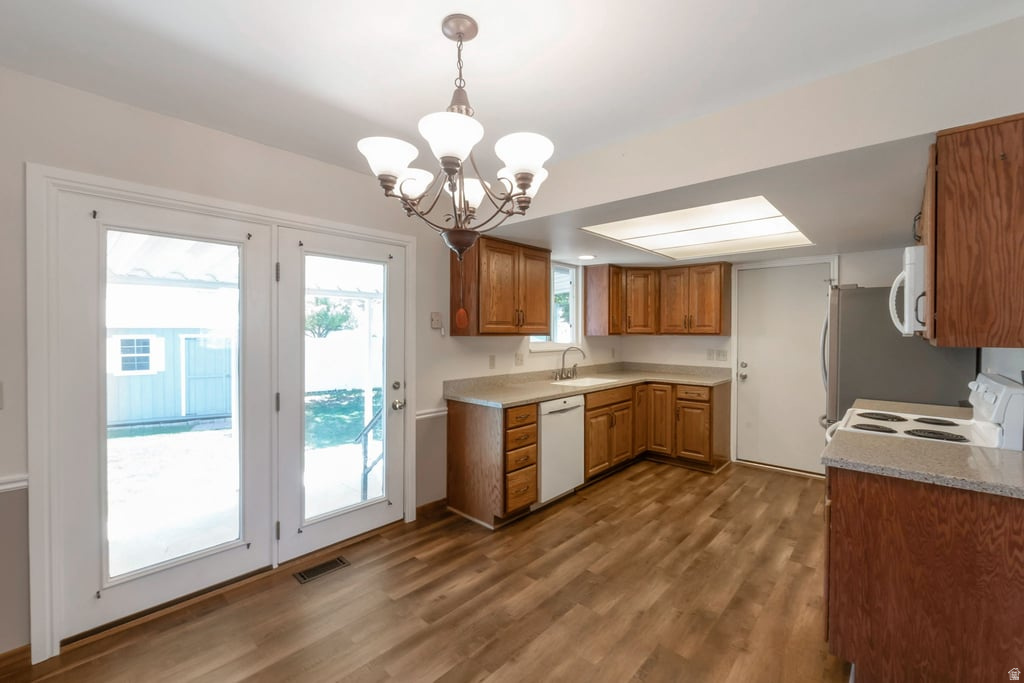 VALLEY WEST - Residential