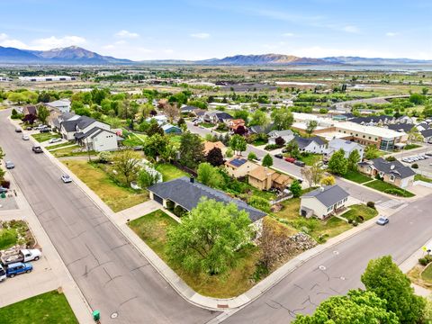 Tiny photo for 1754 CALIFORNIA AVE, Provo, UT 84606 (MLS # 2154083)