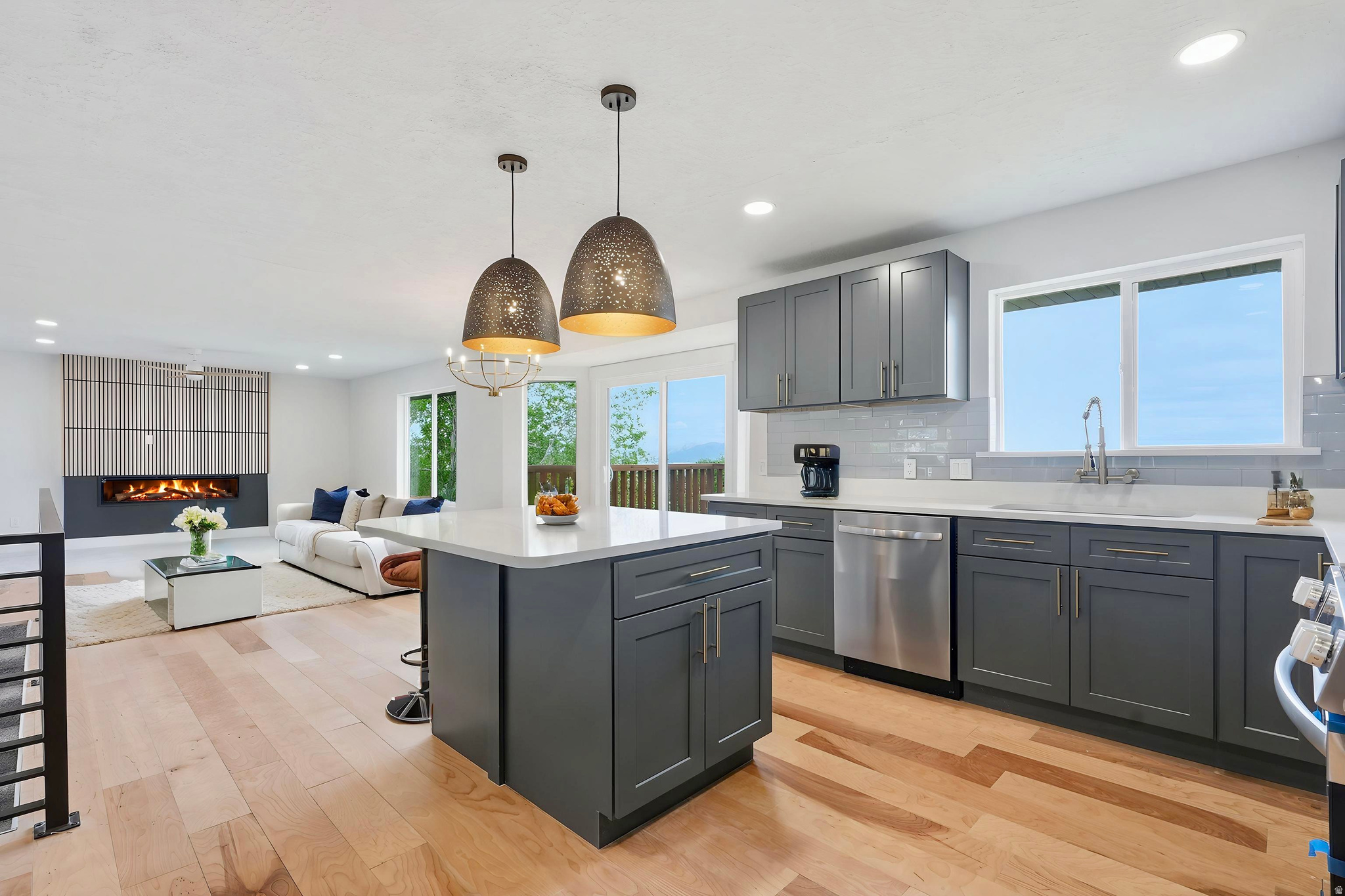 EAGLES VIEW - Residential