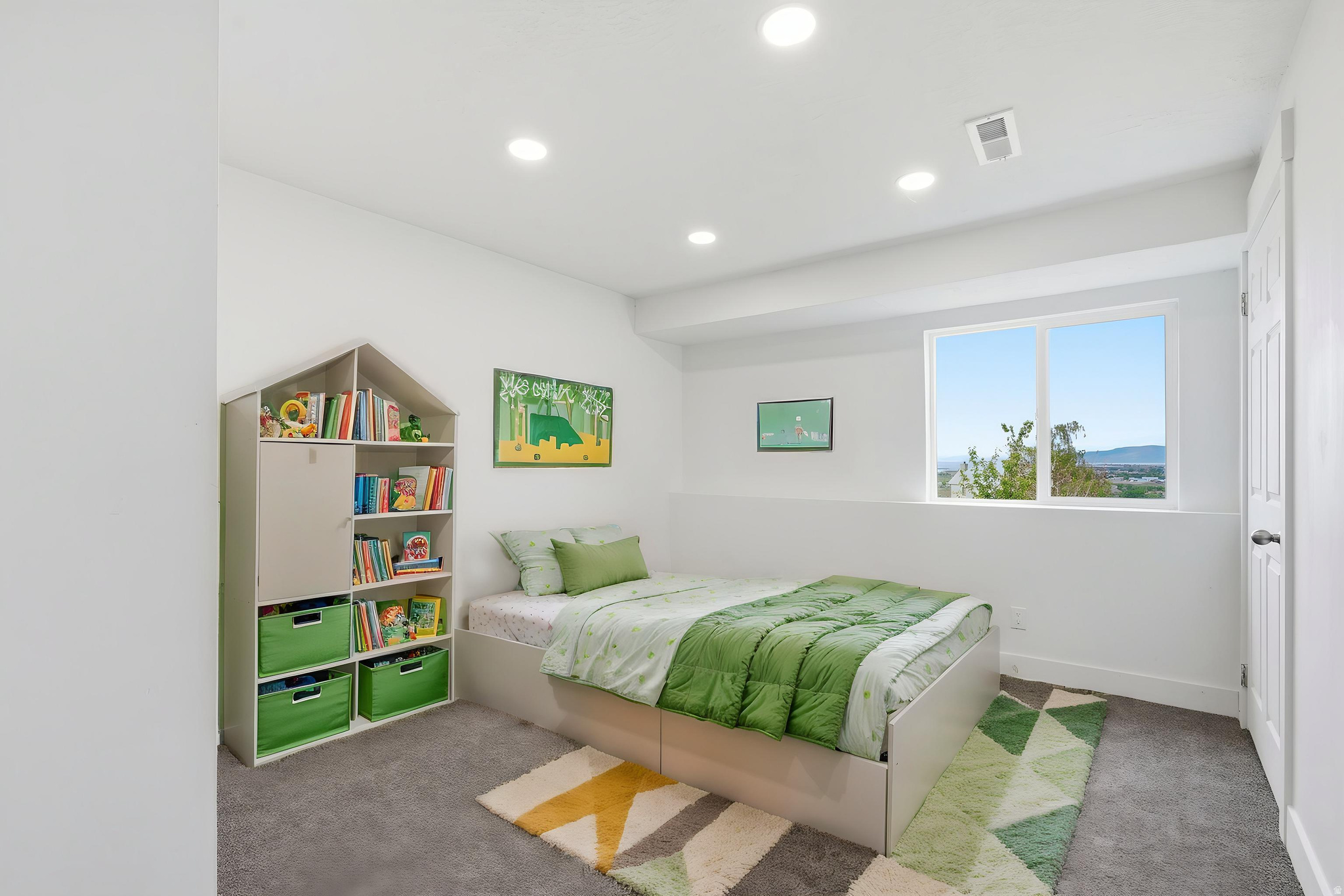EAGLES VIEW - Residential