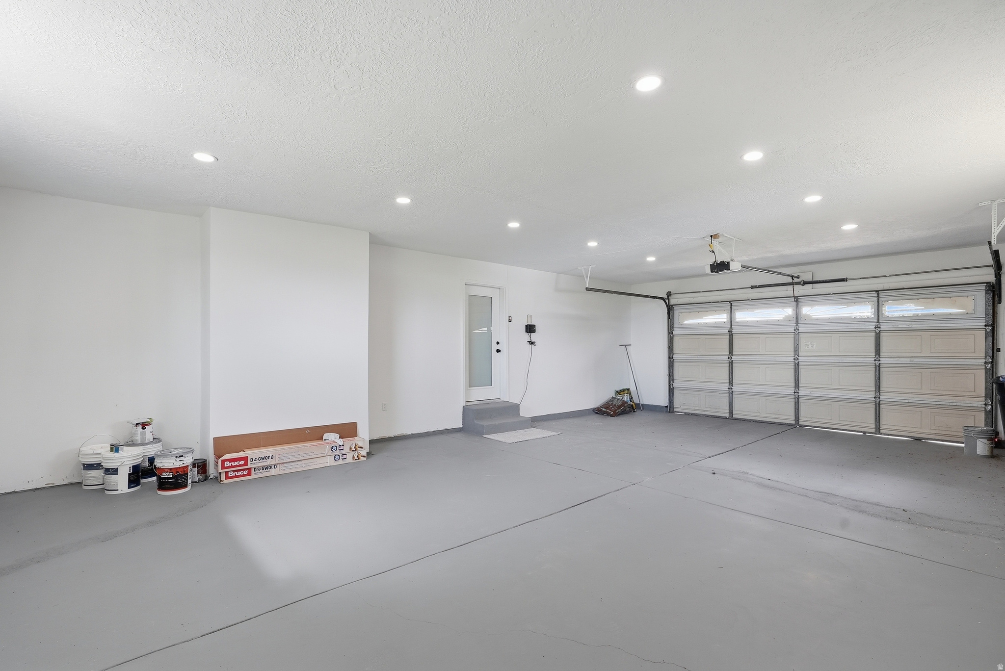 EAGLES VIEW - Residential