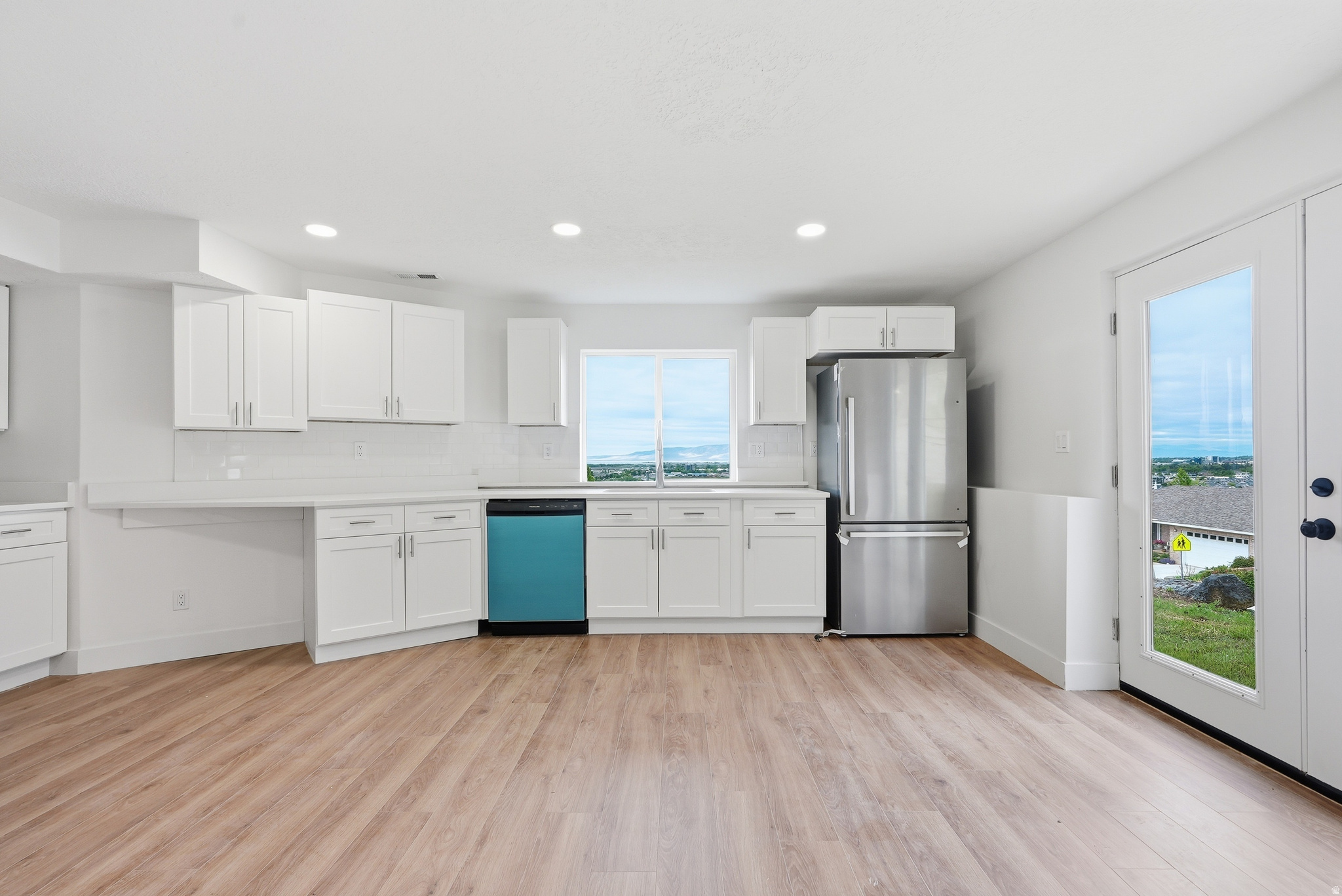 EAGLES VIEW - Residential