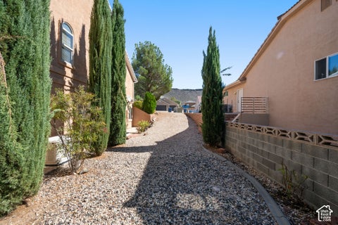 Tiny photo for 175 N STONE MOUNTAIN DR N, Saint George, UT 84770 (MLS # 2190442)