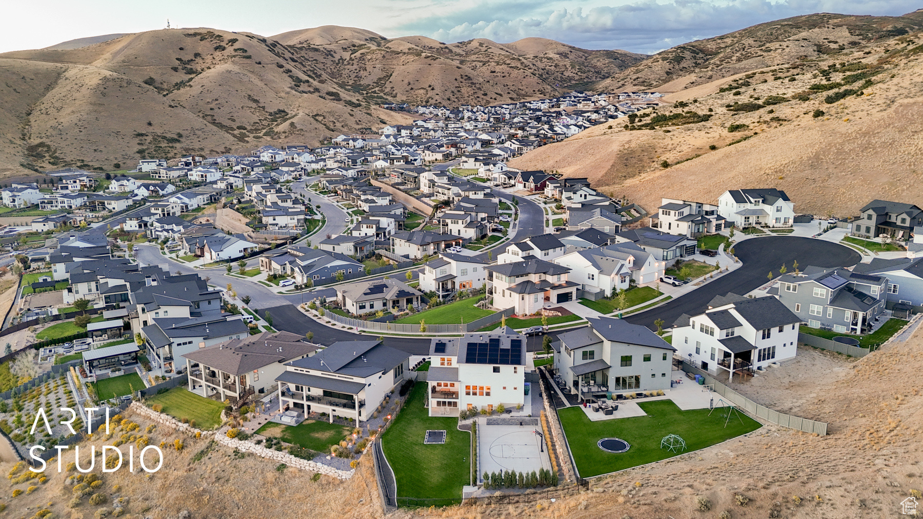 CANYON POINT - Residential