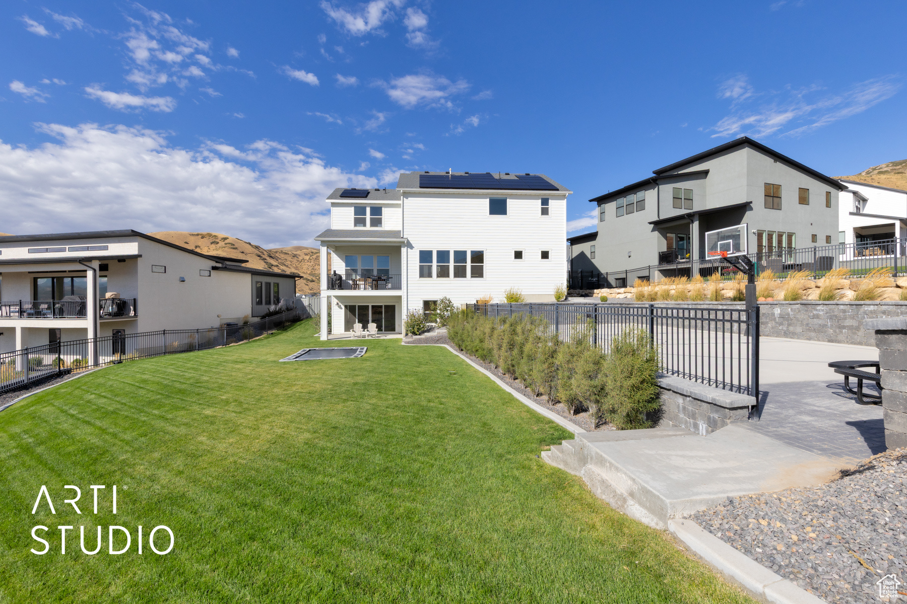 CANYON POINT - Residential