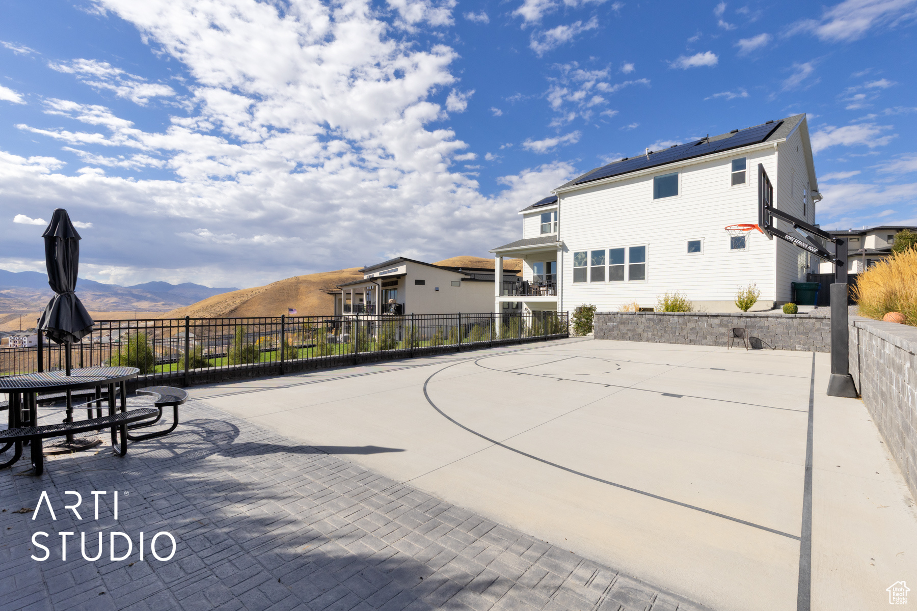 CANYON POINT - Residential