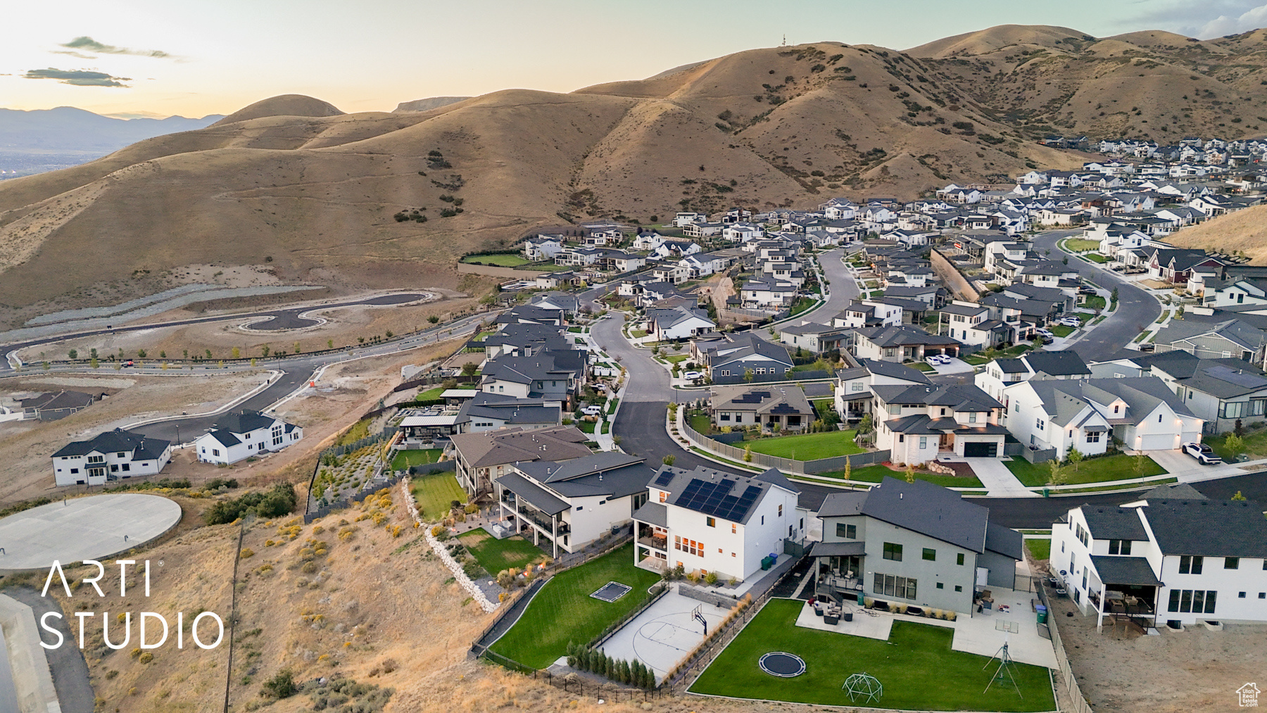 CANYON POINT - Residential