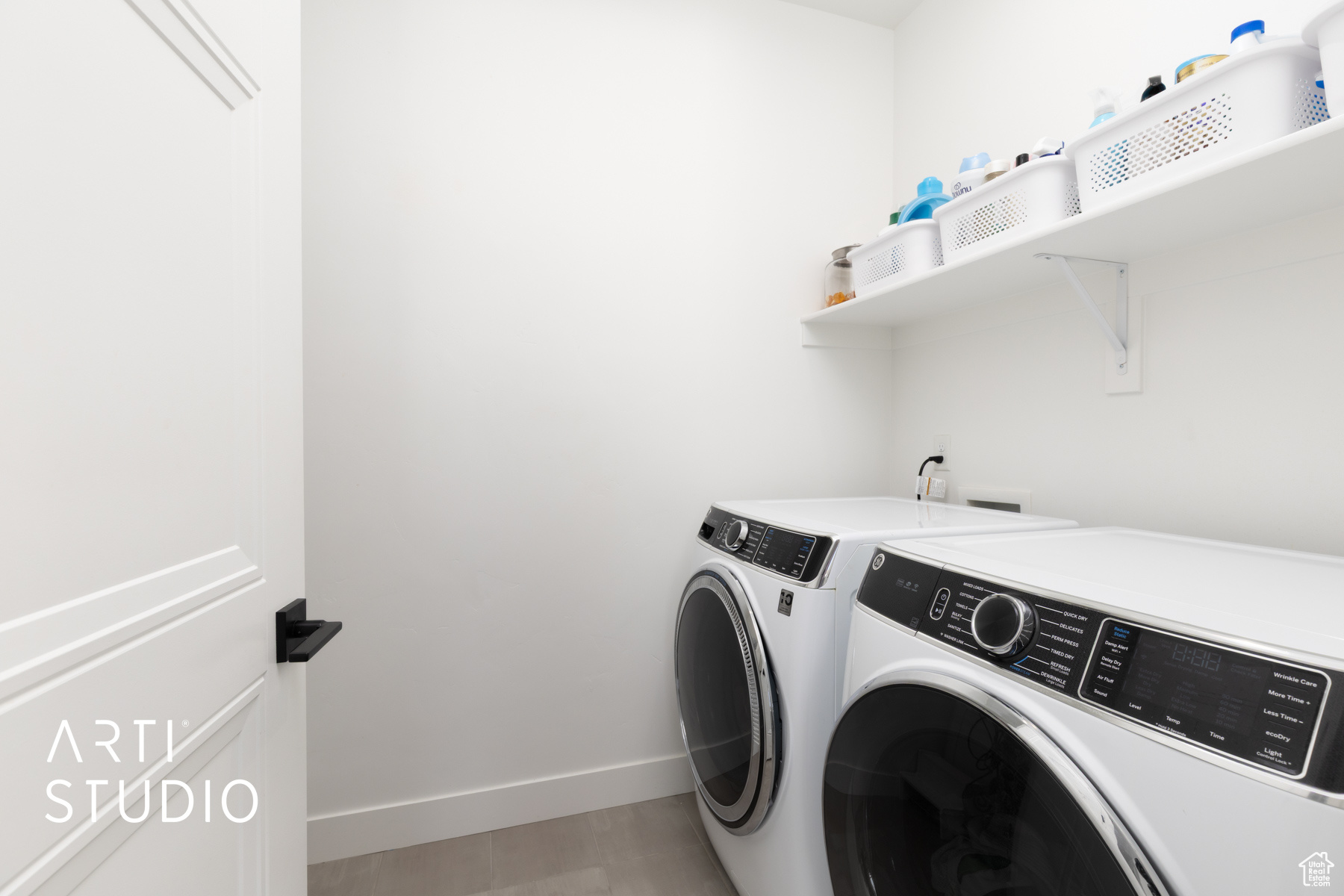 CANYON POINT - Residential