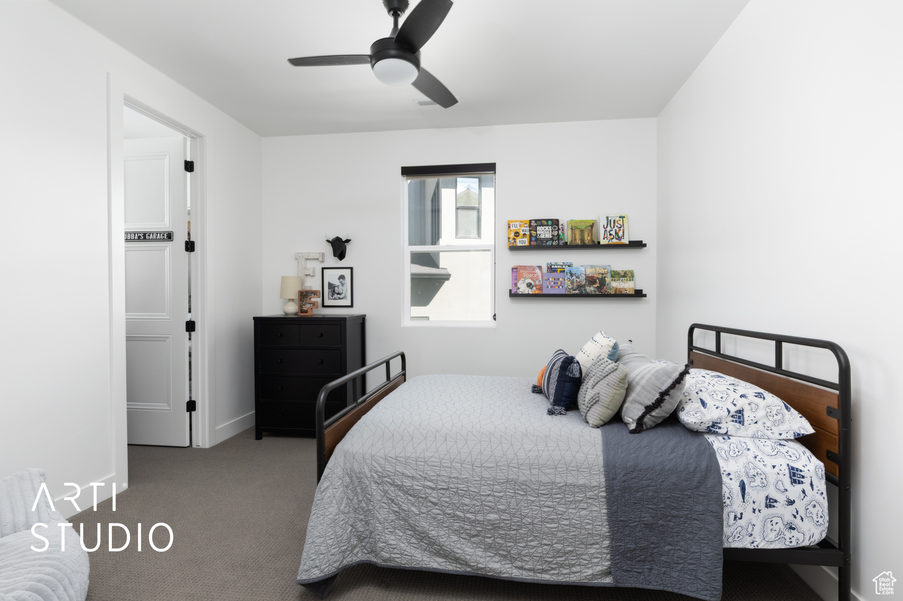 CANYON POINT - Residential