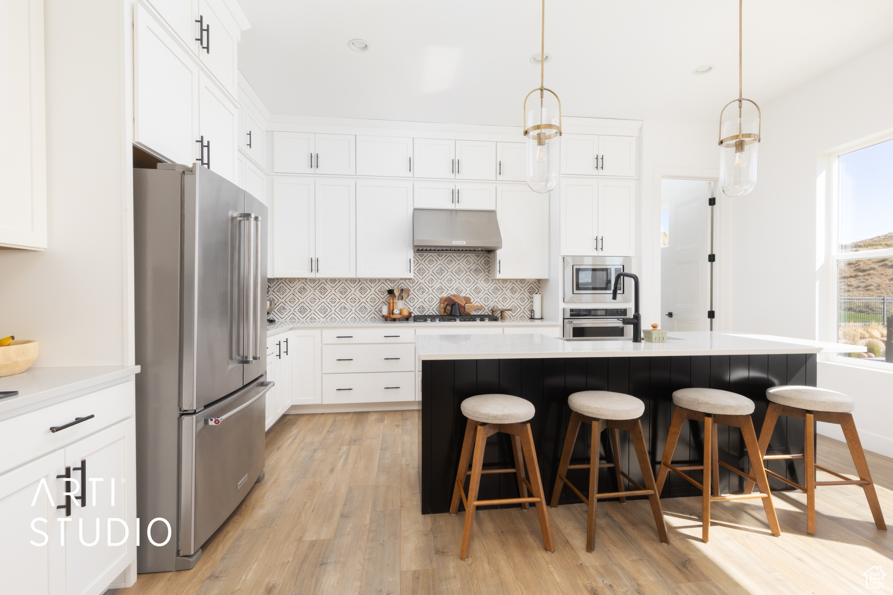 CANYON POINT - Residential