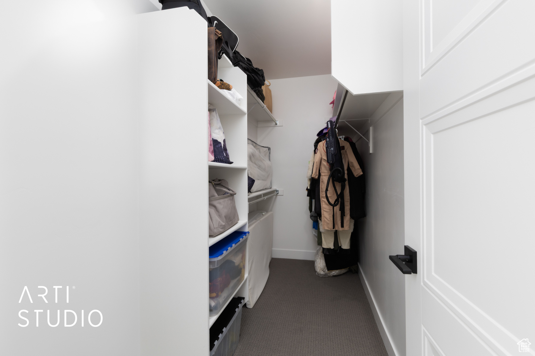 CANYON POINT - Residential