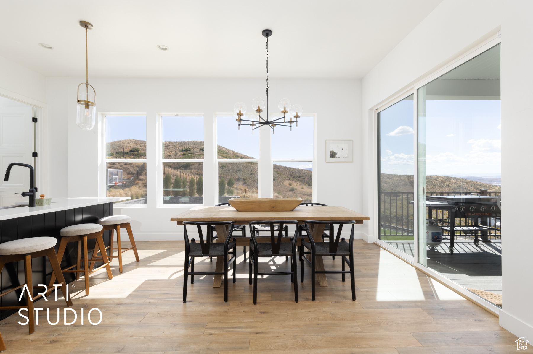 CANYON POINT - Residential