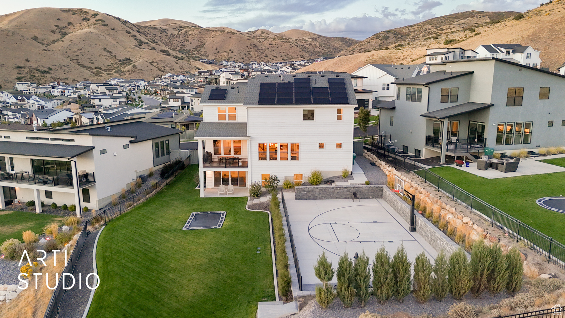 CANYON POINT - Residential