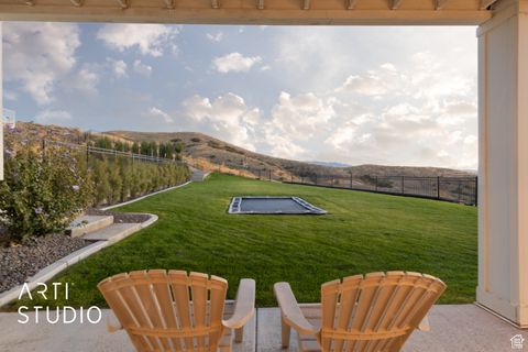 Tiny photo for 1725 W OAKRIDGE CIR, Lehi, UT 84048 (MLS # 2114750)