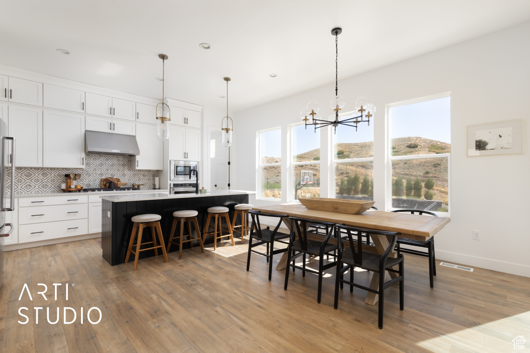 CANYON POINT - Residential