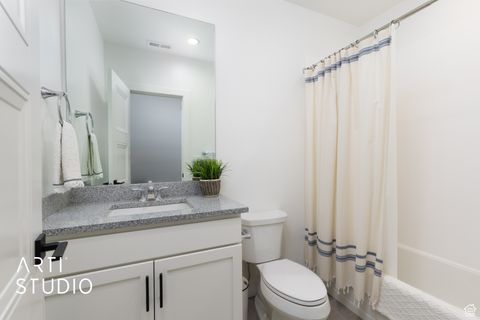 Tiny photo for 1725 W OAKRIDGE CIR, Lehi, UT 84048 (MLS # 2114750)