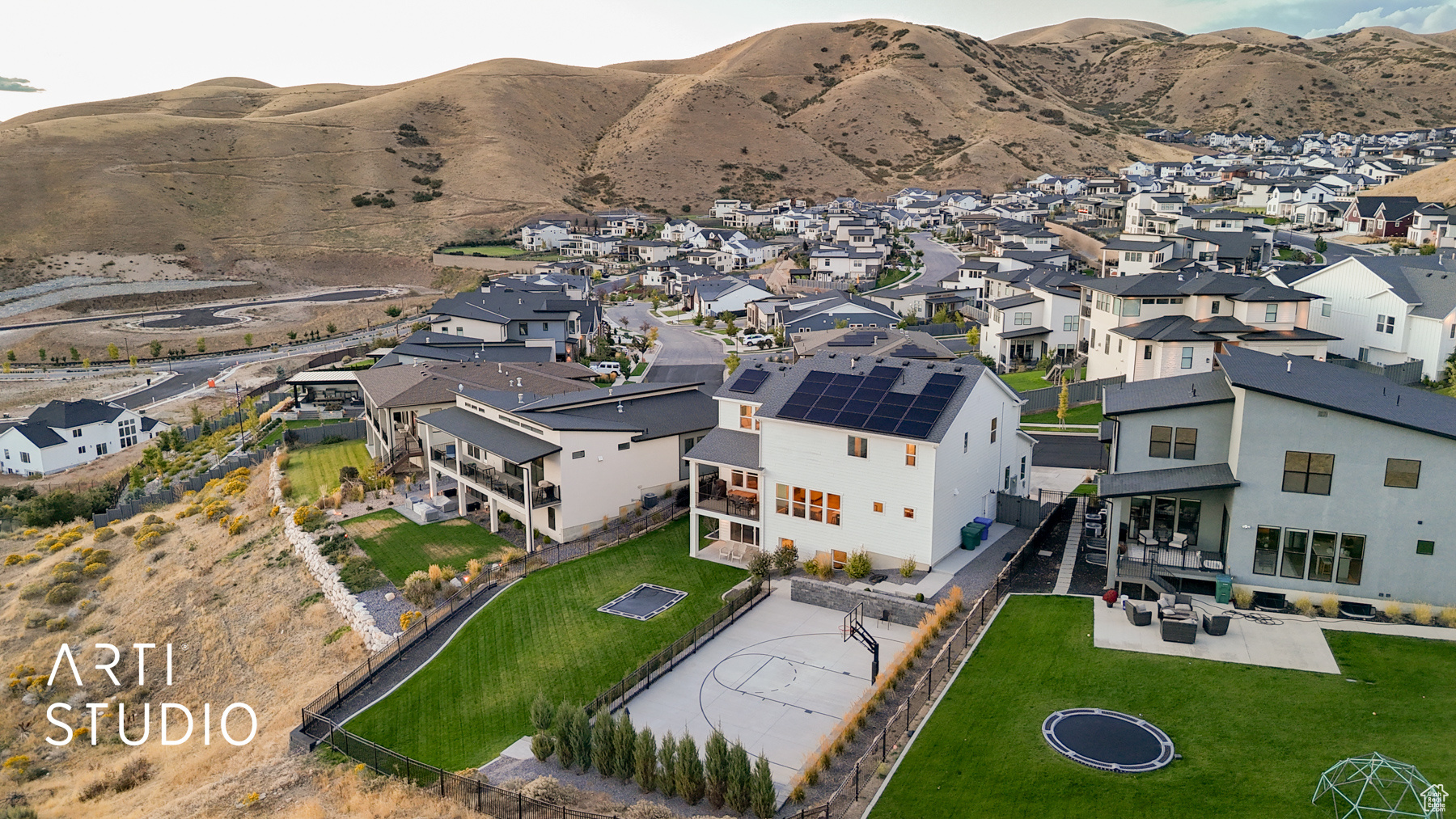 CANYON POINT - Residential