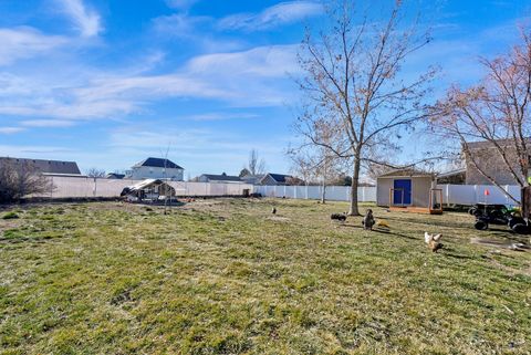Tiny photo for 2927 W 2100 N, Clinton, UT 84015 (MLS # 2133617)